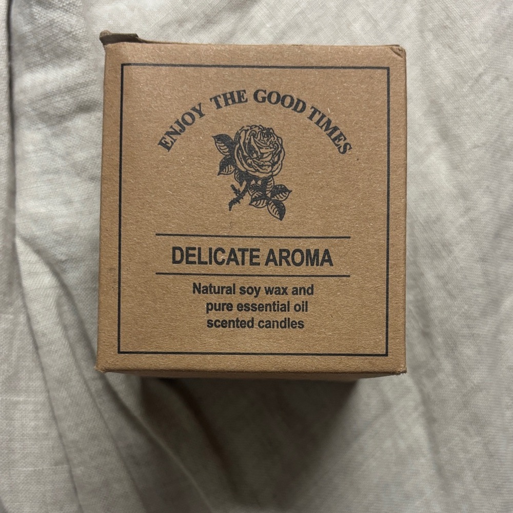 Delicate Aroma Soy Wax Scented Candle - Brown Kraft Box